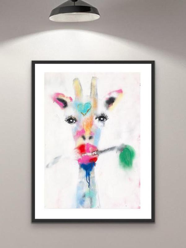 Utställningar med framstående etablerade konstnärer och nya talanger.