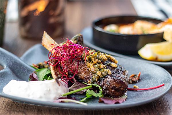 Räven och Rönnbären